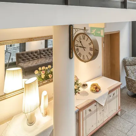 Am Dom Hotel 3*