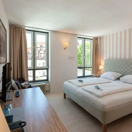 Hotel Am Dom 3*