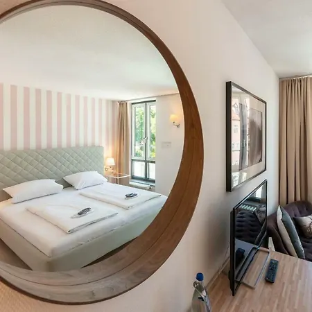 Am Dom Hotel 3*